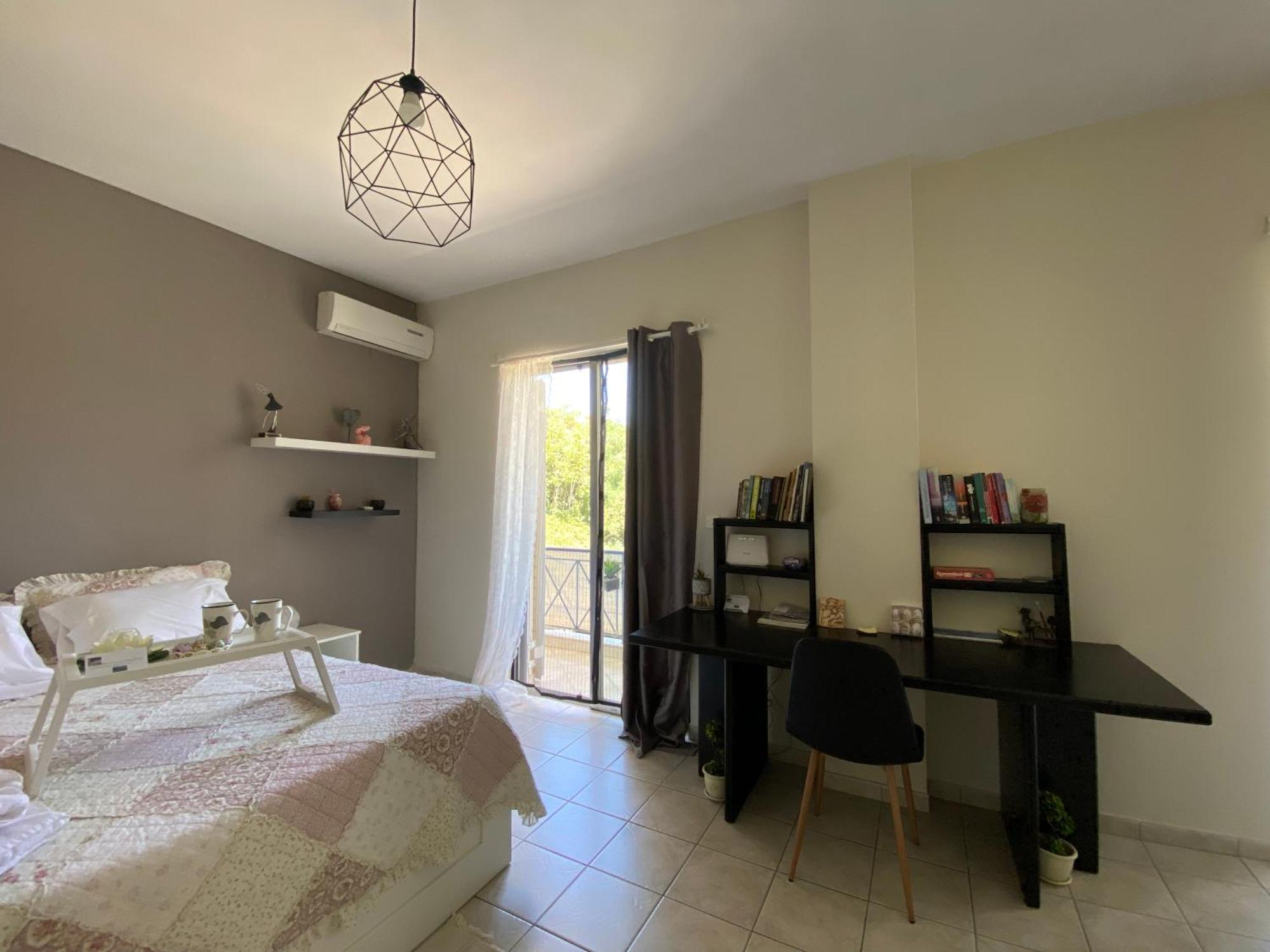 Irinis Apartment in Kalamata Bagian luar foto